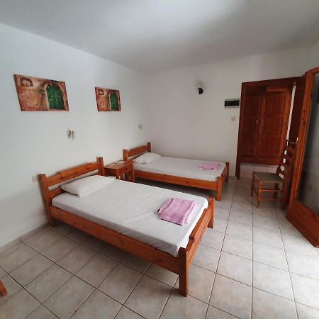 Dionisos Studios And Apts Skiathos Koukounaries ภายนอก รูปภาพ