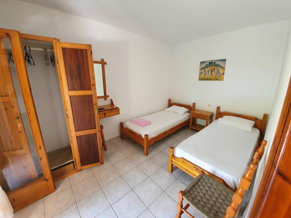 Dionisos Studios And Apts Skiathos Koukounaries ภายนอก รูปภาพ